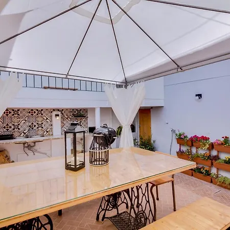 Groundfloor Affittacamere 3*