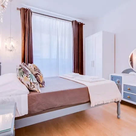 Groundfloor Гостевой дом Фару